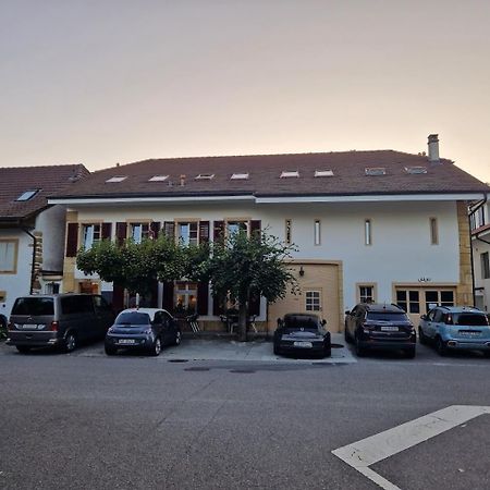 Hotel Restaurant Croix Blanche Sugiez Kültér fotó